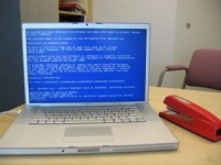 Синий экран на ноутбуке
